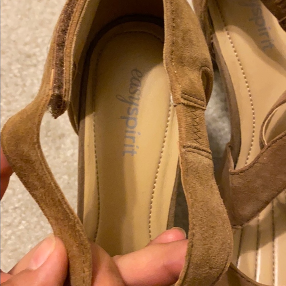 Comfortable heels - Picture 3 of 3